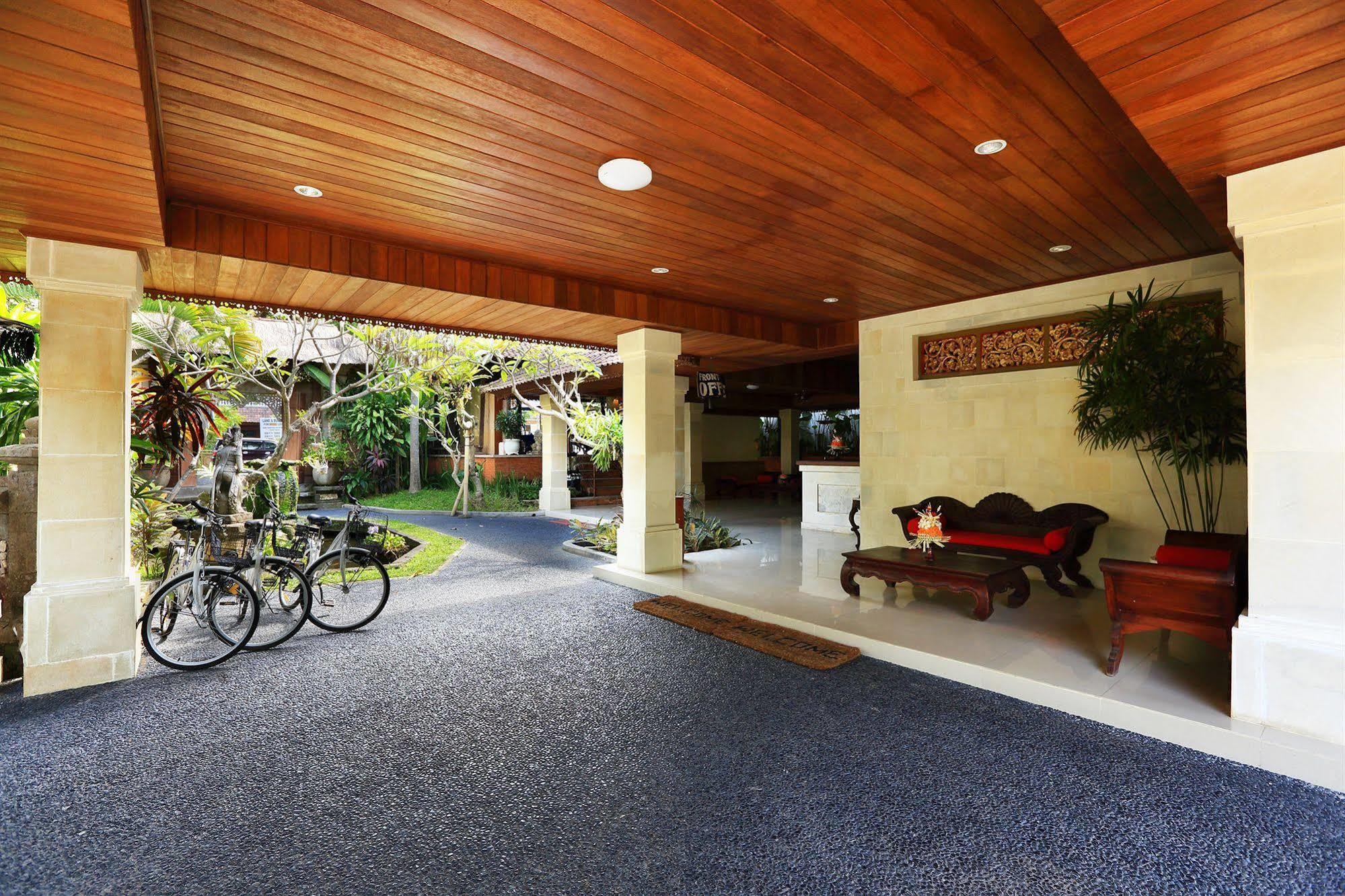 Laghawa Beach Hotel Sanur Exterior foto